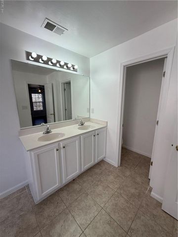 1752 Schooner Strait CT, Virginia Beach, VA 23453