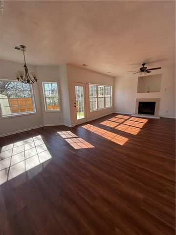 1752 Schooner Strait CT, Virginia Beach, VA 23453