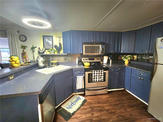 2102 Bogey Drive, Mission, TX 78572