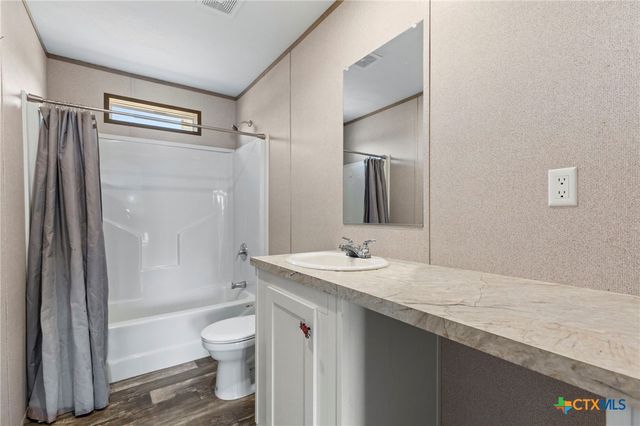 190 Branding Iron Trail, Lockhart, TX 78644