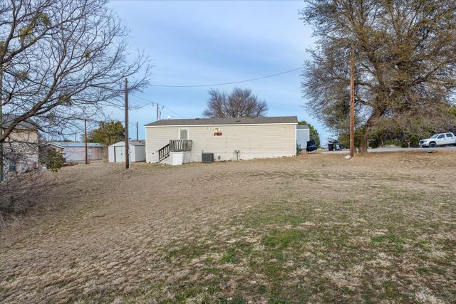 3502 Brazos River Drive, Granbury, TX 76048