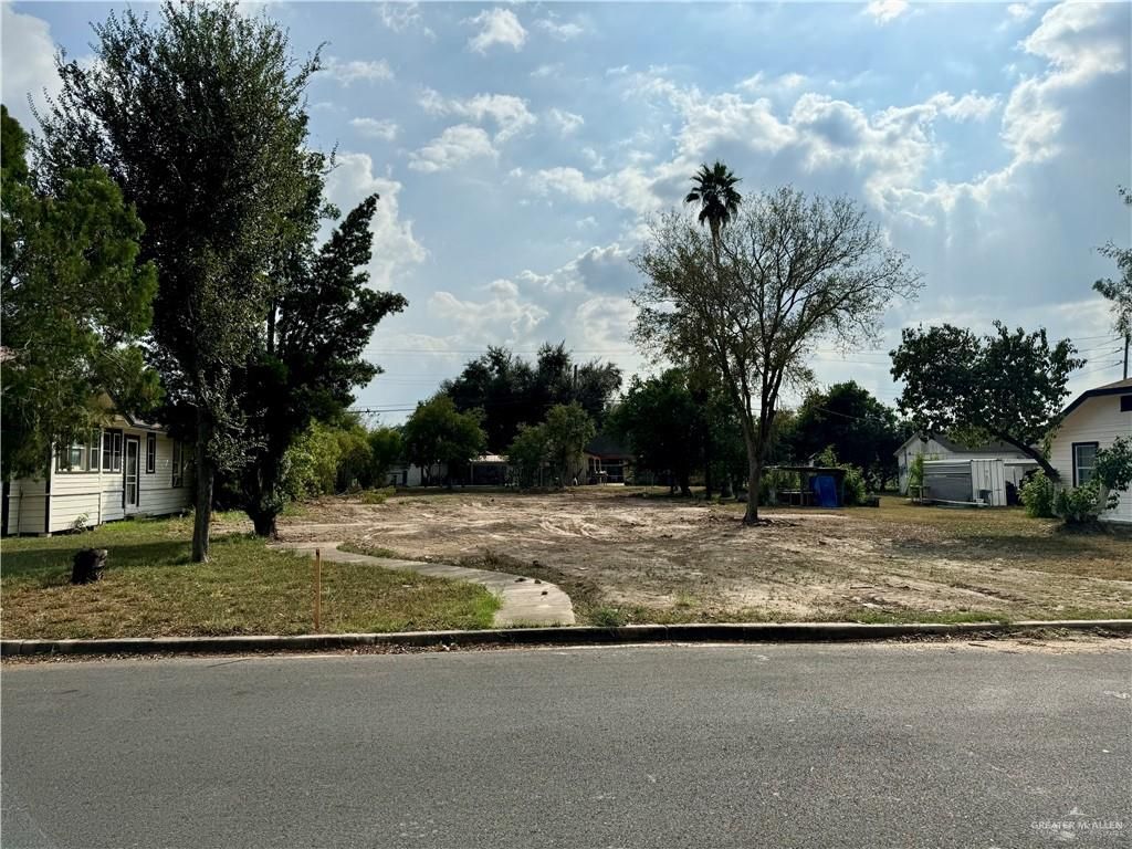 421 W Cherokee Avenue, Pharr, TX 78577