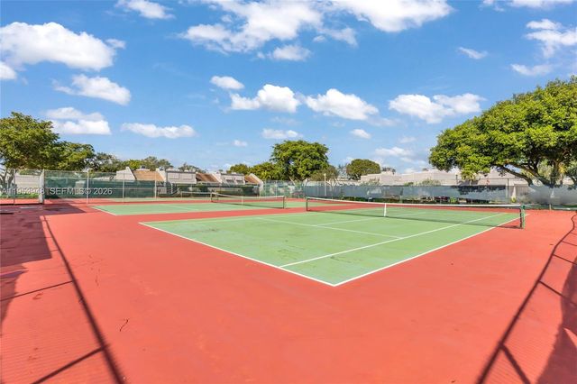 1551 NW 113th Ave, Pembroke Pines, FL 33026