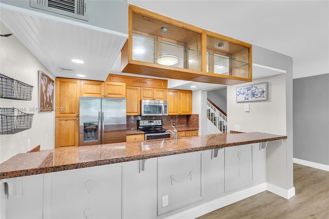 1551 NW 113th Ave, Pembroke Pines, FL 33026