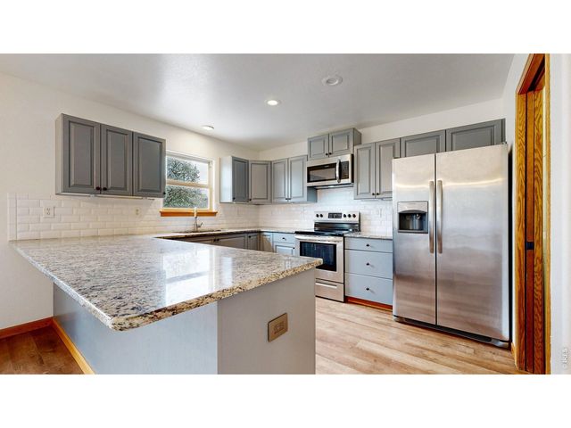 5207 W 2nd St, Greeley, CO 80634