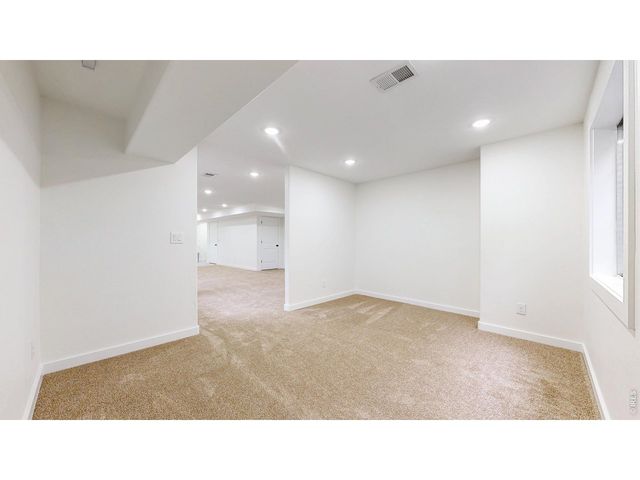 5207 W 2nd St, Greeley, CO 80634