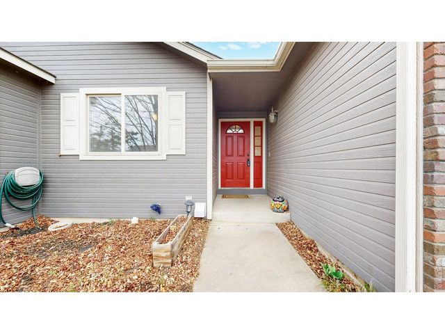 5207 W 2nd St, Greeley, CO 80634