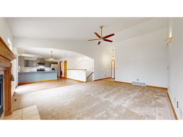 5207 W 2nd St, Greeley, CO 80634