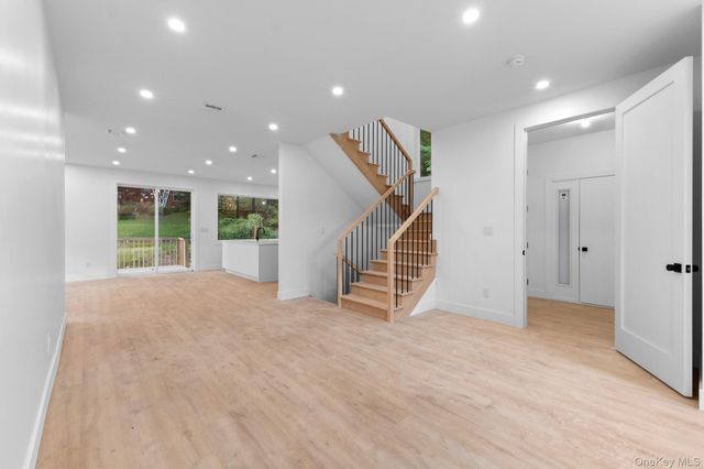 6306 State Route 42, Woodbourne, NY 12788