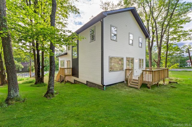 6306 State Route 42, Woodbourne, NY 12788