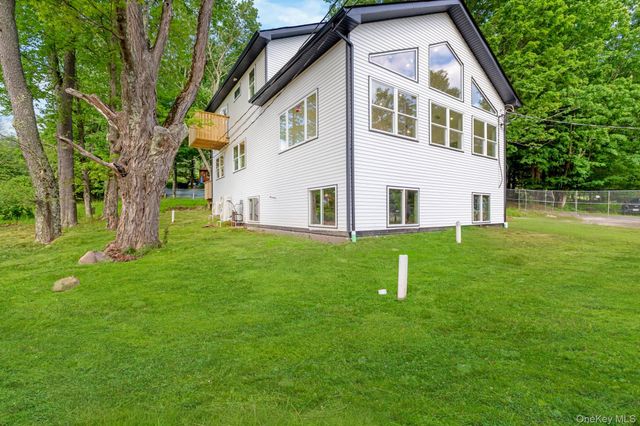 6306 State Route 42, Woodbourne, NY 12788