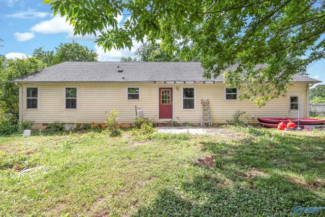 195 Widow Hornbuckle Road, New Market, AL 35761