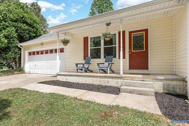 195 Widow Hornbuckle Road, New Market, AL 35761