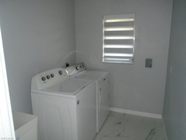 1401 Everest PKWY, Cape Coral, FL 33904