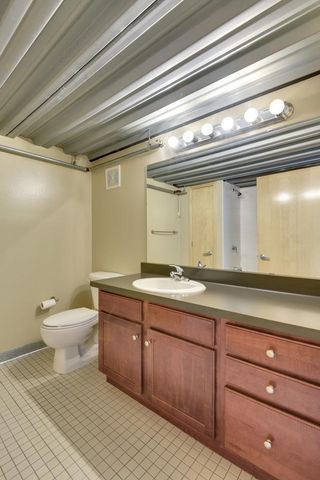 521 S 7th Street 116, Minneapolis, MN 55415