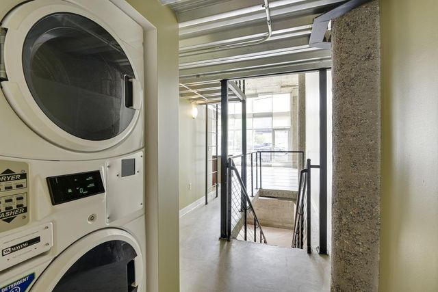 521 S 7th Street 116, Minneapolis, MN 55415