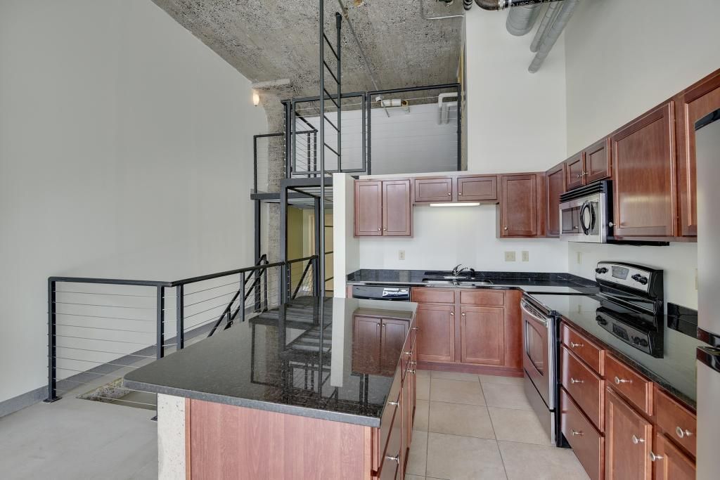 521 S 7th Street 116, Minneapolis, MN 55415