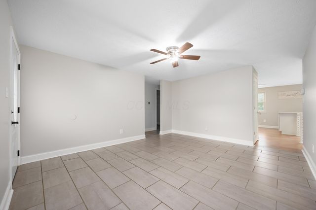 2154 Drumlin Drive, Grove City, OH 43123
