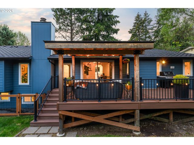 2130 Sw MARIGOLD St, Portland, OR 97219