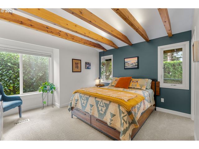 2130 Sw MARIGOLD St, Portland, OR 97219