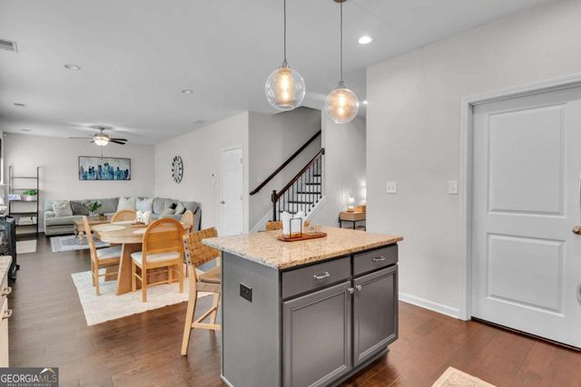 21 McGregor Cove, Newnan, GA 30265