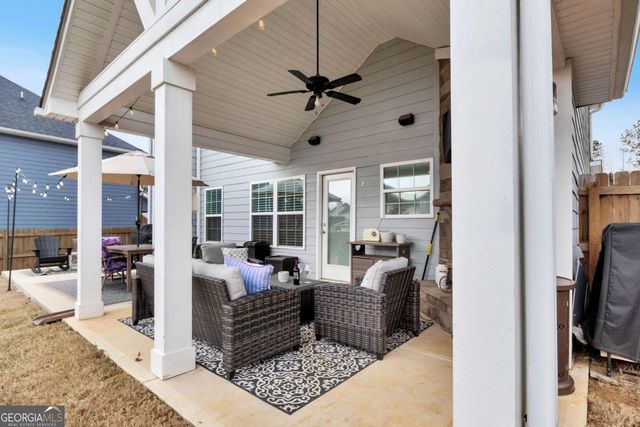 21 McGregor Cove, Newnan, GA 30265