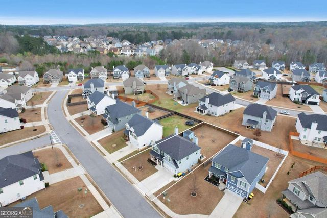 21 McGregor Cove, Newnan, GA 30265