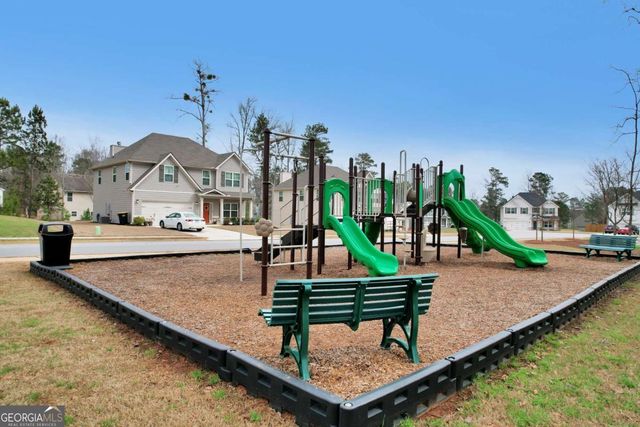 21 McGregor Cove, Newnan, GA 30265