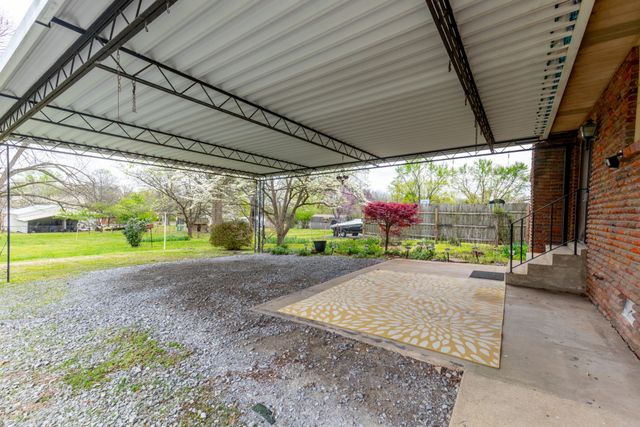 117 Elnora Dr, Hendersonville, TN 37075