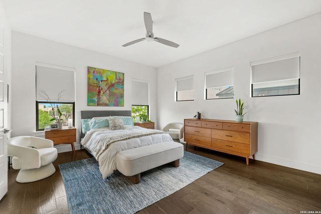 825 N Saint Marys St Unit 301, San Antonio, TX 78205