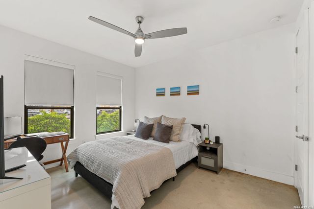 825 N Saint Marys St Unit 301, San Antonio, TX 78205