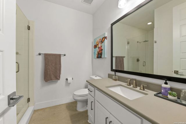 825 N Saint Marys St Unit 301, San Antonio, TX 78205