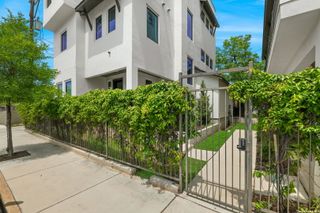 825 N Saint Marys St Unit 301, San Antonio, TX 78205