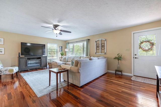 7057 Howard Rd, Franklin Twp, OH 45005