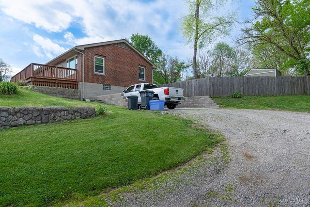 7057 Howard Rd, Franklin Twp, OH 45005