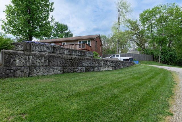 7057 Howard Rd, Franklin Twp, OH 45005