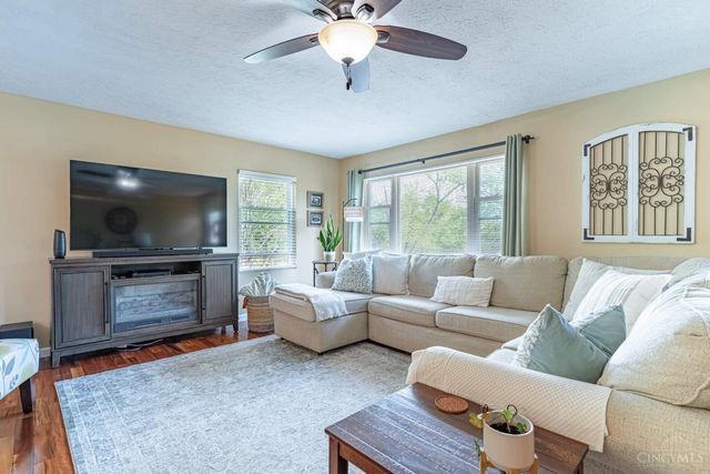 7057 Howard Rd, Franklin Twp, OH 45005