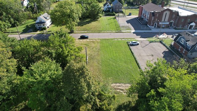 13473 Goddard Street, Detroit, MI 48212