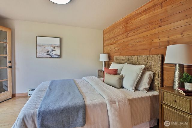 19424 SR 525, Freeland, WA 98249