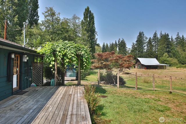 19424 SR 525, Freeland, WA 98249