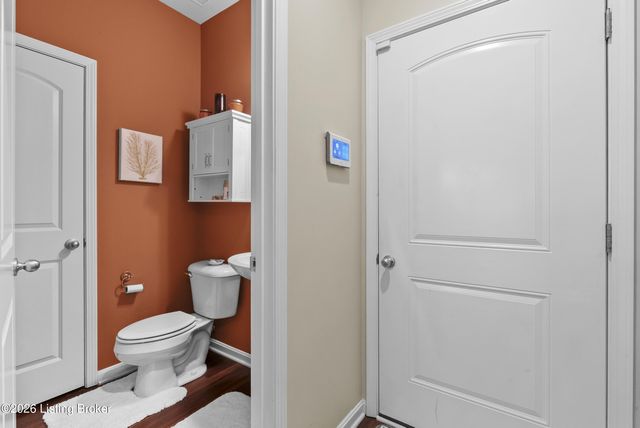 8904 Sidney Way, Louisville, KY 40291
