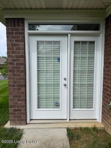 8904 Sidney Way, Louisville, KY 40291