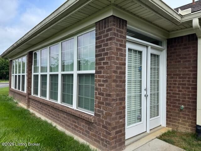 8904 Sidney Way, Louisville, KY 40291