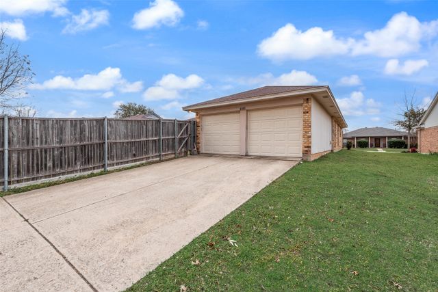 1013 Gannon Drive, Plano, TX 75025