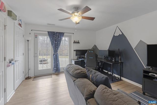 103 RIVERSIDE DR, Palmyra, VA 22963