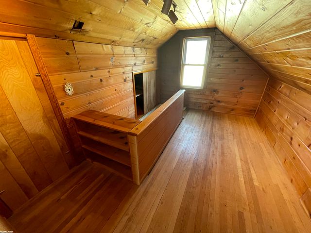 193 Scott Lake Road, Waterford Twp, MI 48328