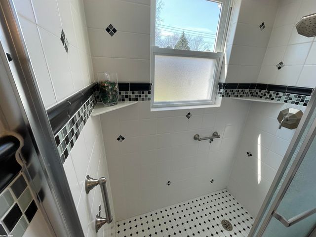 193 Scott Lake Road, Waterford Twp, MI 48328