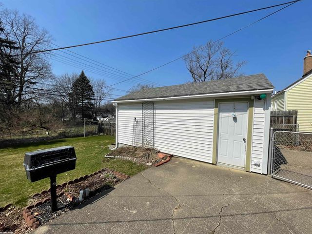 193 Scott Lake Road, Waterford Twp, MI 48328