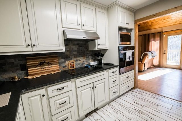 34 Lookout Ridge Road, Cleveland, GA 30528