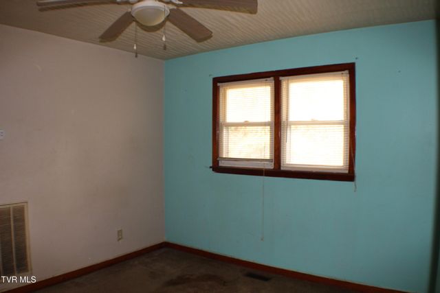 3988 Memorial Boulevard, Kingsport, TN 37664